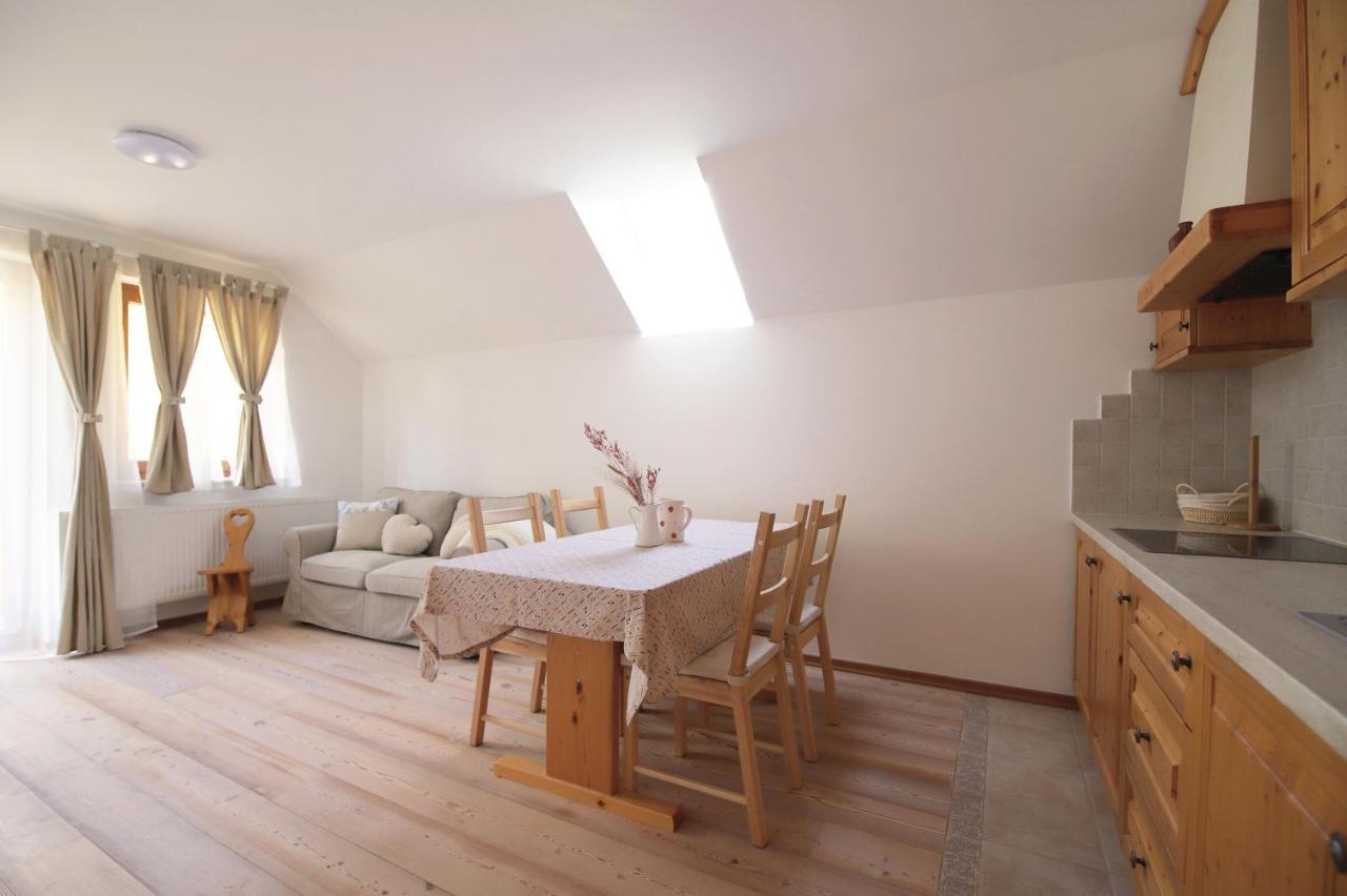 Apartments Pr' Speli 보히니 외부 사진